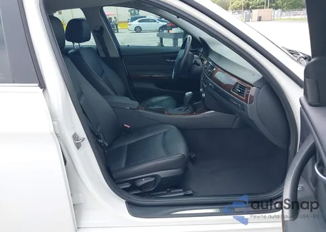 2011 BMW 328I z USA, uszkodzony, nr VIN WBAPH7C58BE851103